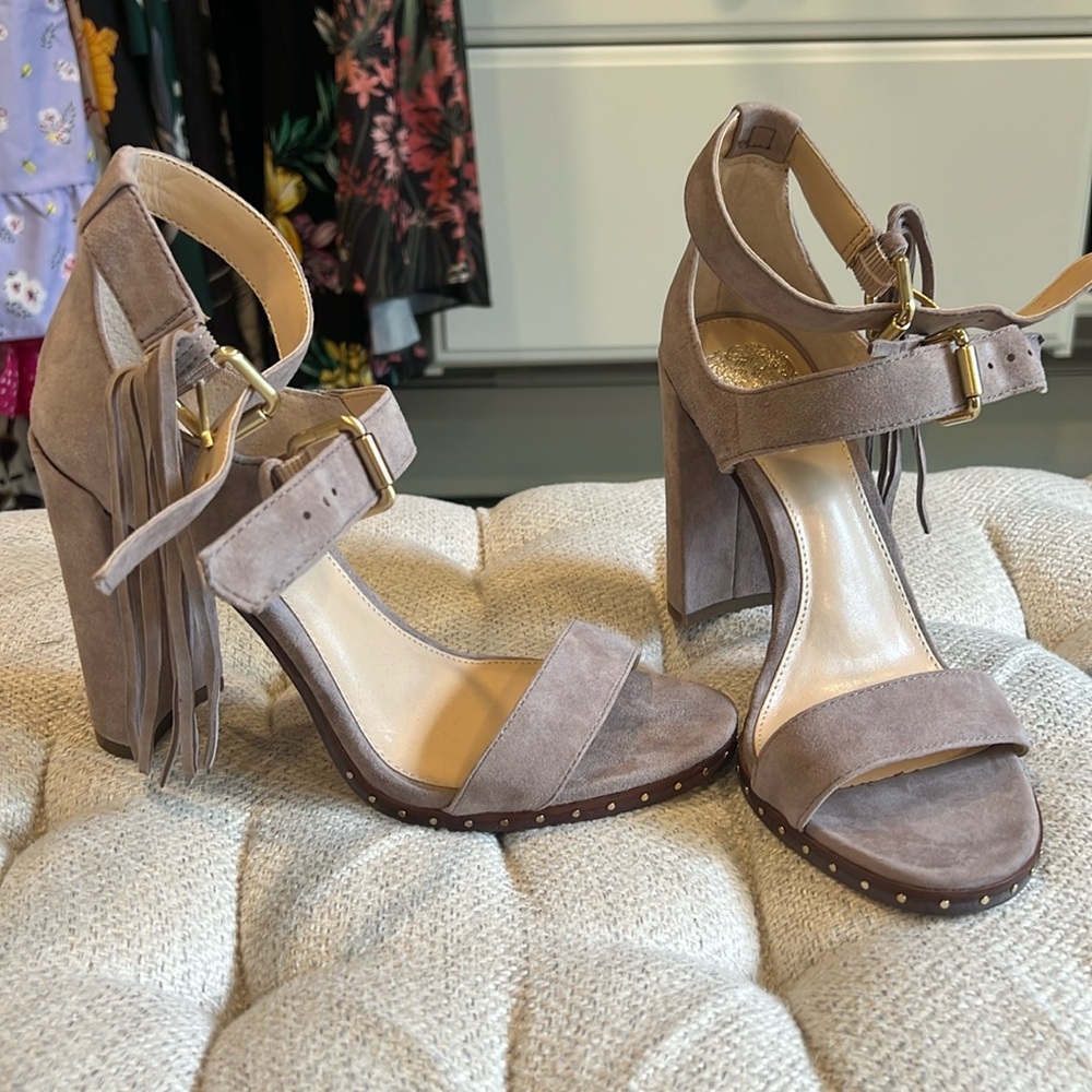 NWOT Vince Camuto Jesina Block Heels, size 7M